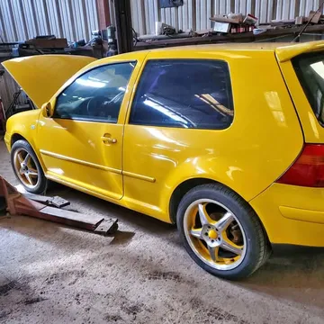 2003 Volkswagen Golf GLS Hatchback 2D