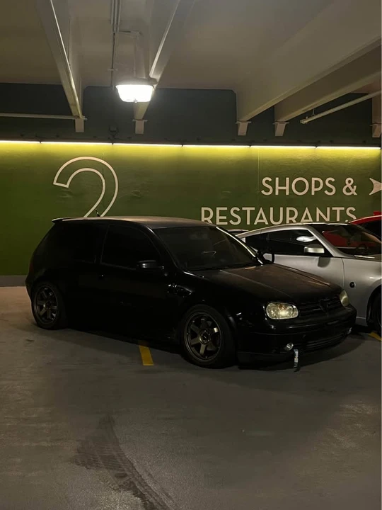 2003 Volkswagen GTI Mk4 - Image 2 of 11