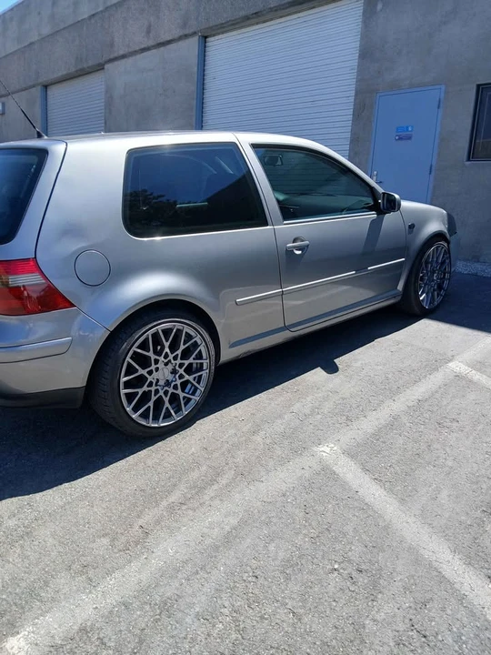 2003 Volkswagen GTI Mk4 - Image 2 of 6