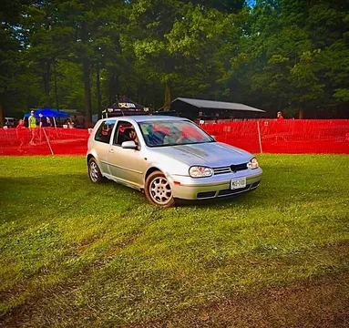 2003 Volkswagen Golf Hatchback 2D