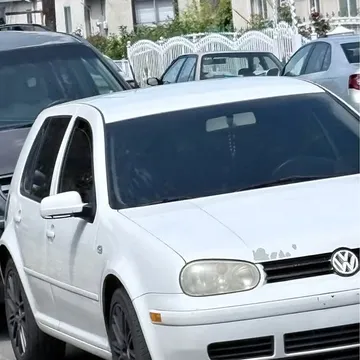 2003 Volkswagen Golf