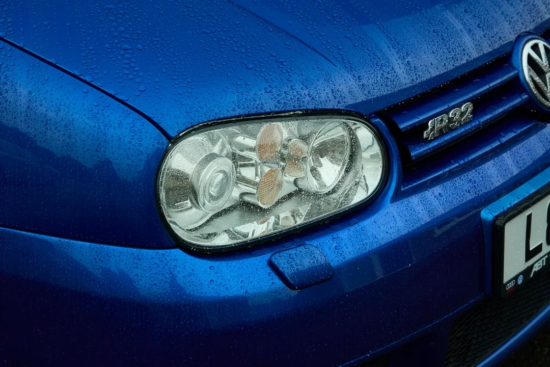 2003 Volkswagen R32 Mk4 - Image 10 of 30