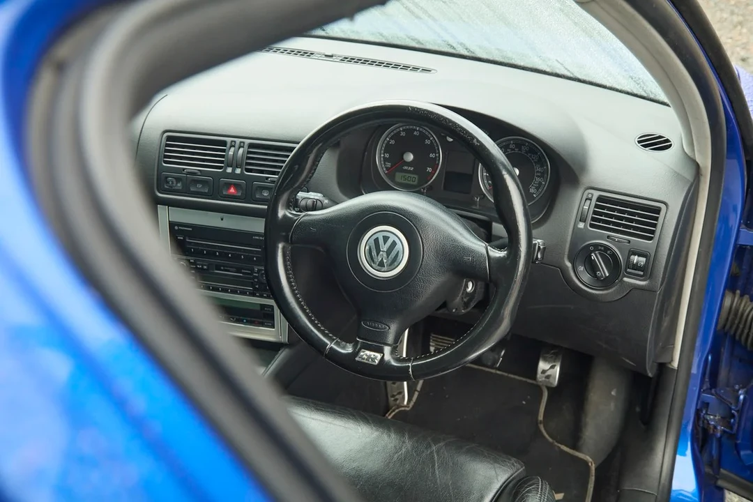 2003 Volkswagen R32 Mk4 - Image 4 of 30