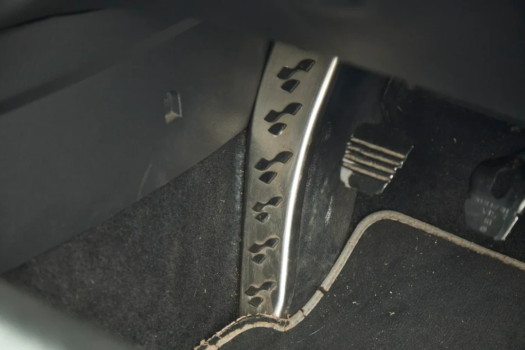2003 Volkswagen R32 Mk4 - Image 27 of 30