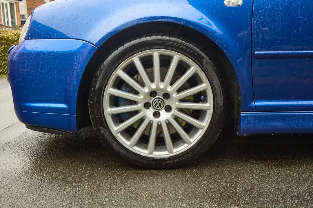 2003 Volkswagen R32 Mk4 - Image 16 of 30