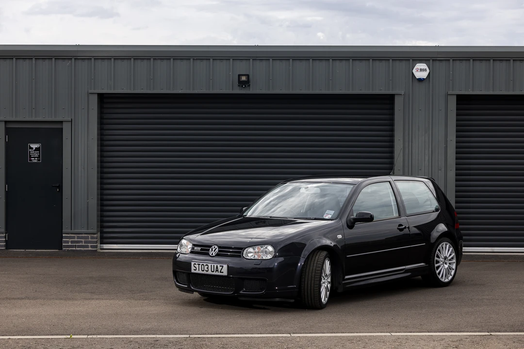 2003 Volkswagen R32 Mk4 - Image 12 of 31