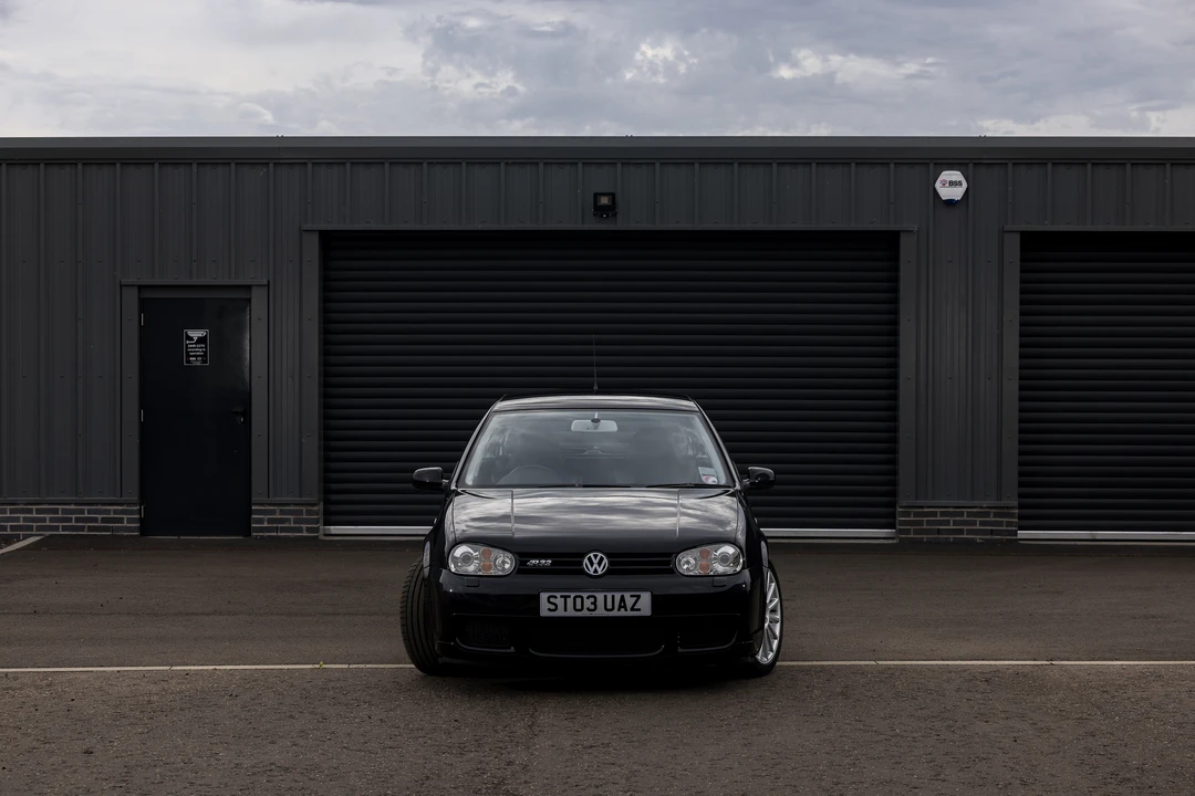 2003 Volkswagen R32 Mk4 - Image 2 of 31