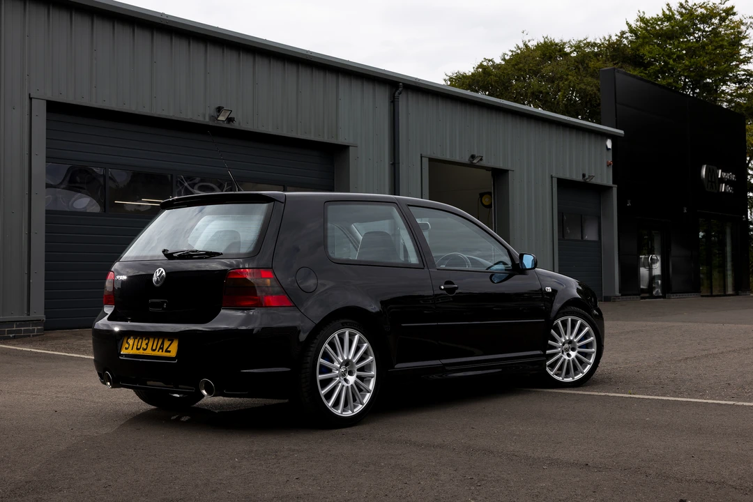 2003 Volkswagen R32 Mk4 - Image 5 of 31