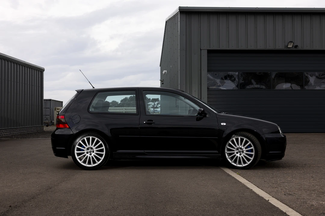 2003 Volkswagen R32 Mk4 - Image 4 of 31