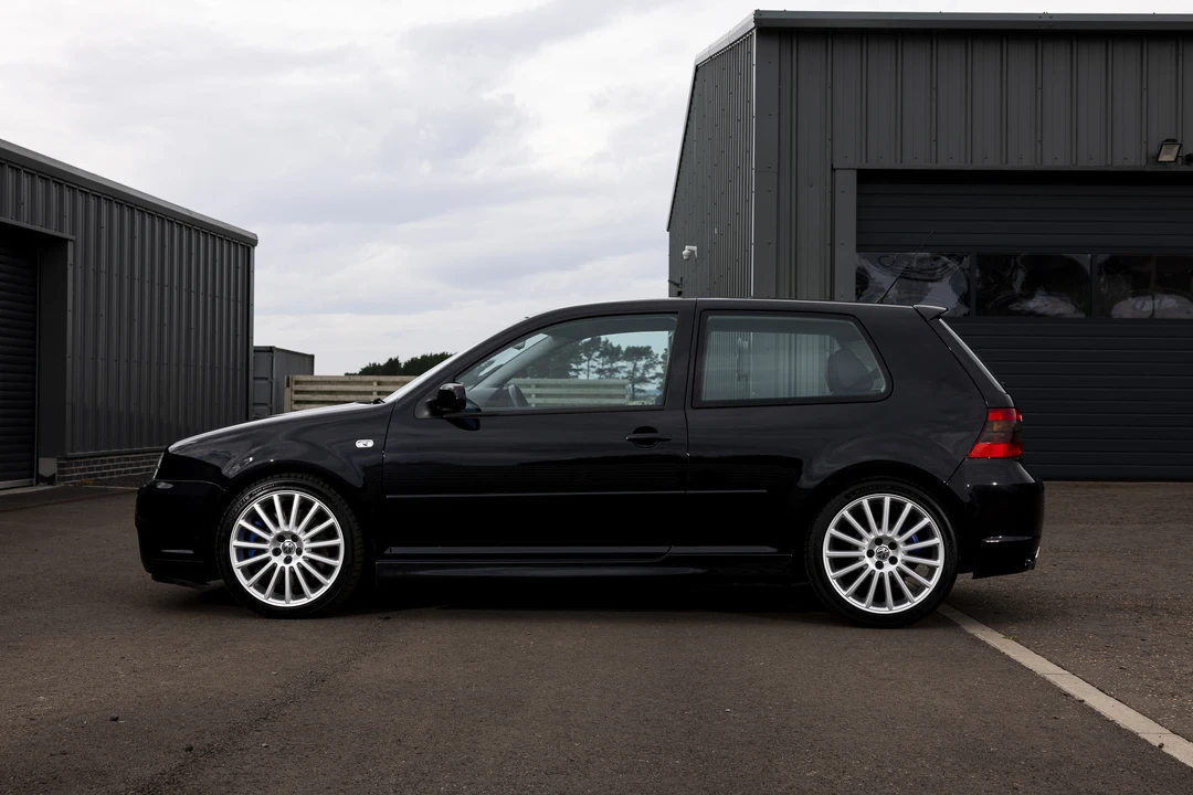 2003 Volkswagen R32 Mk4 - Image 8 of 31