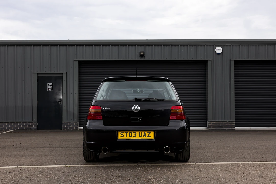 2003 Volkswagen R32 Mk4 - Image 15 of 31