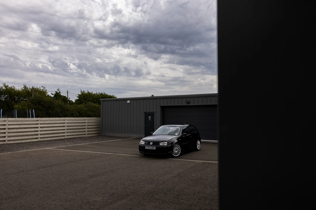 2003 Volkswagen R32 Mk4 - Image 23 of 31