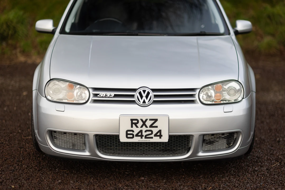 2003 Volkswagen R32 Mk4 - Image 12 of 31