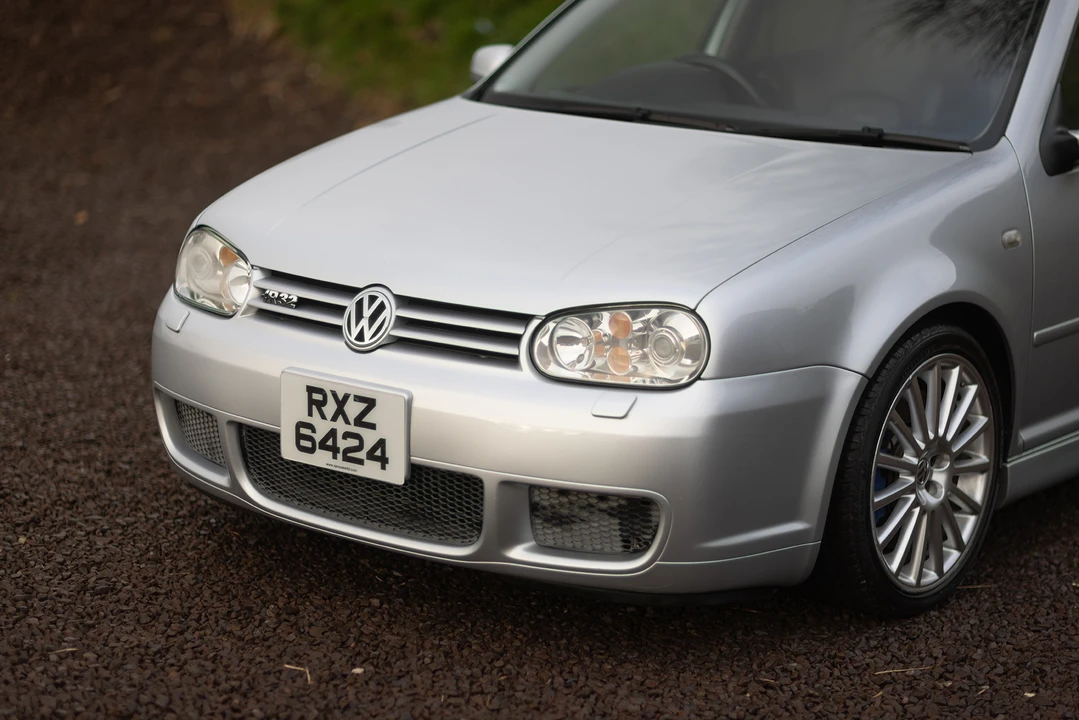 2003 Volkswagen R32 Mk4 - Image 13 of 31