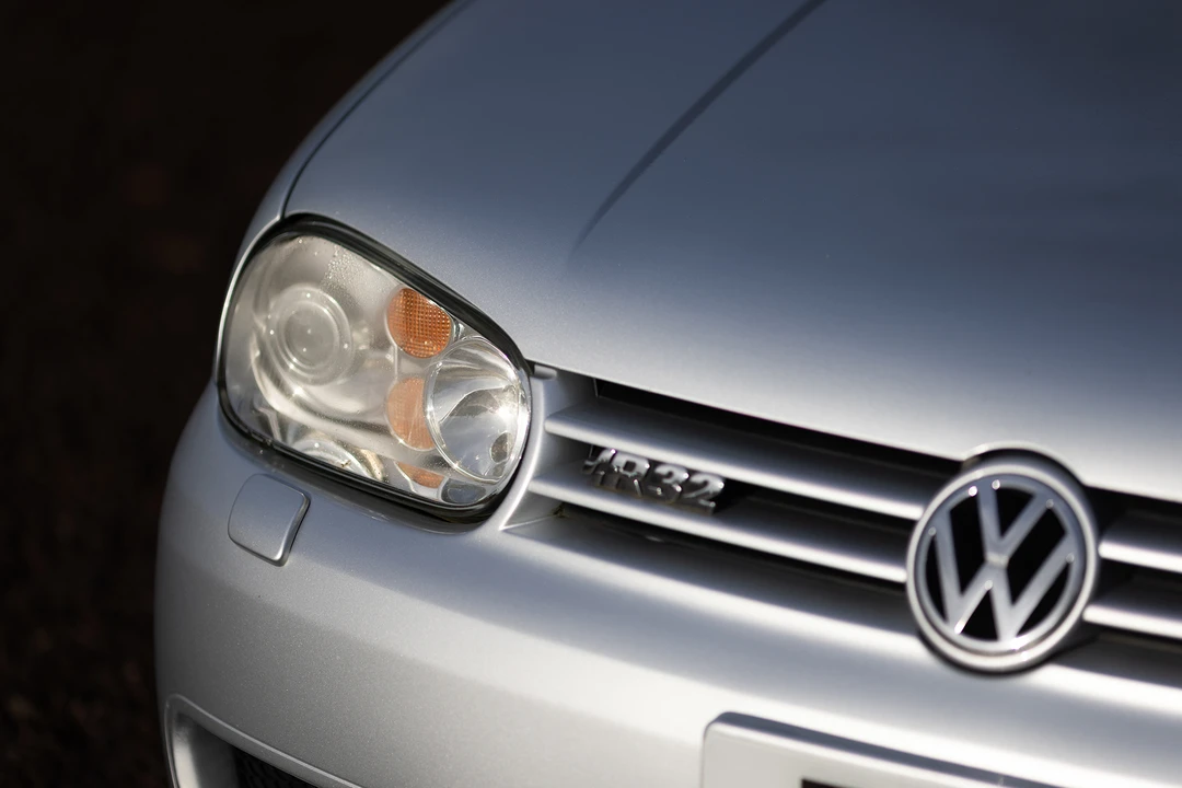 2003 Volkswagen R32 Mk4 - Image 25 of 31