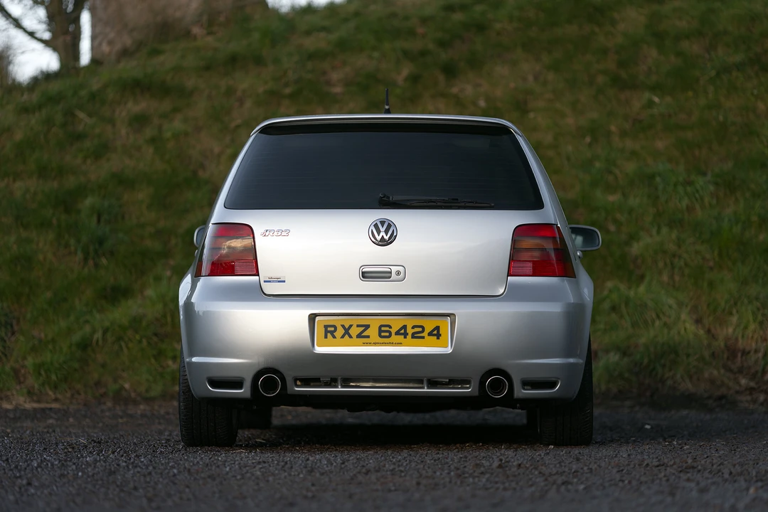2003 Volkswagen R32 Mk4 - Image 7 of 31