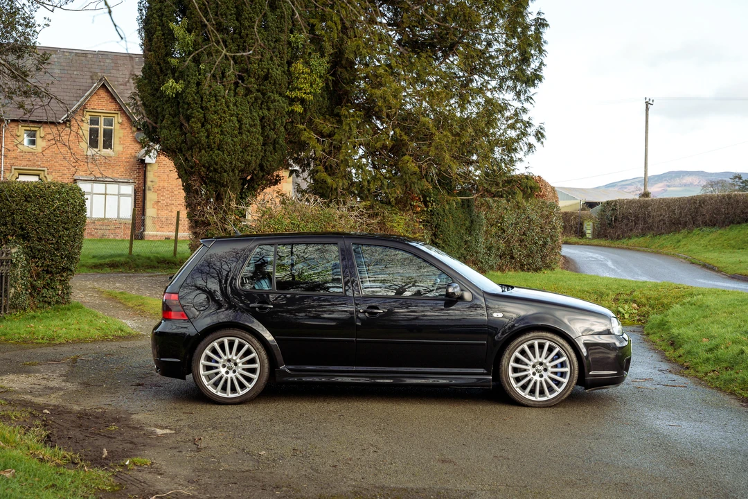 2003 Volkswagen R32 Mk4 - Image 16 of 31