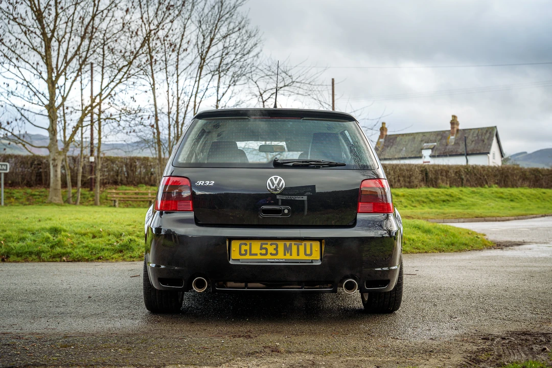 2003 Volkswagen R32 Mk4 - Image 5 of 31