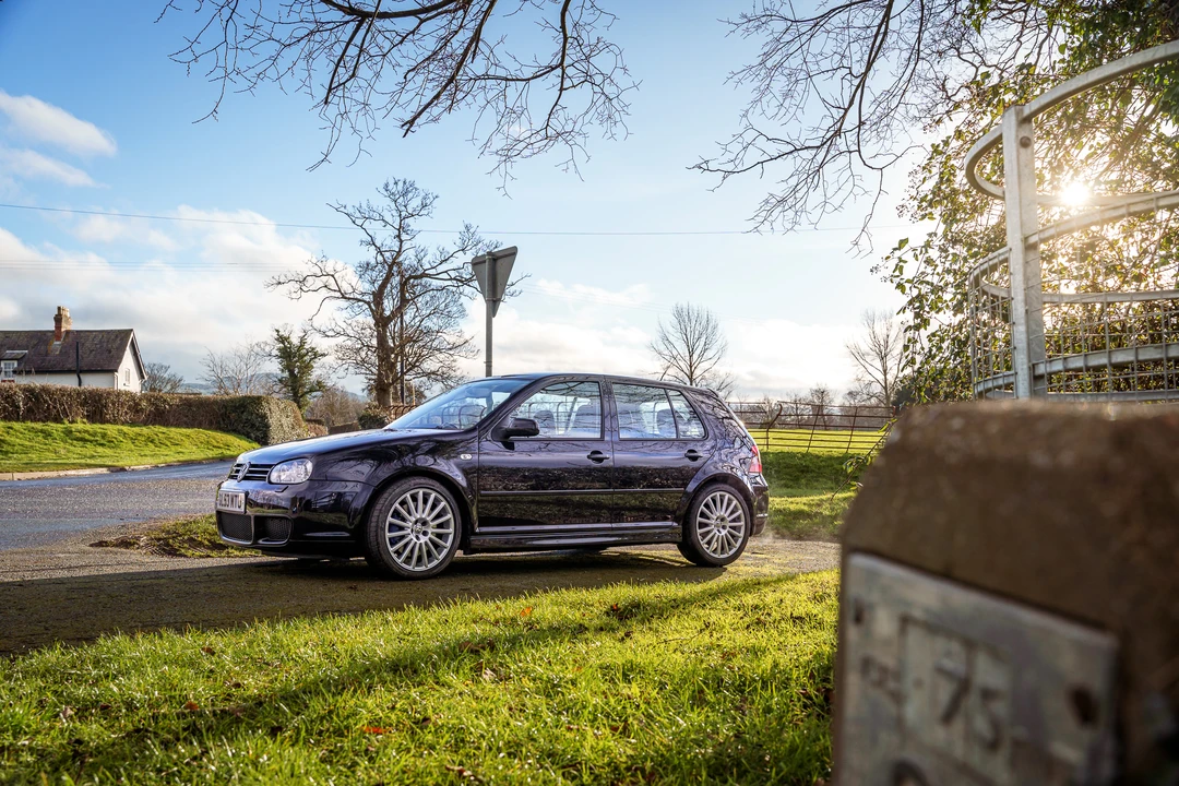 2003 Volkswagen R32 Mk4 - Image 6 of 31