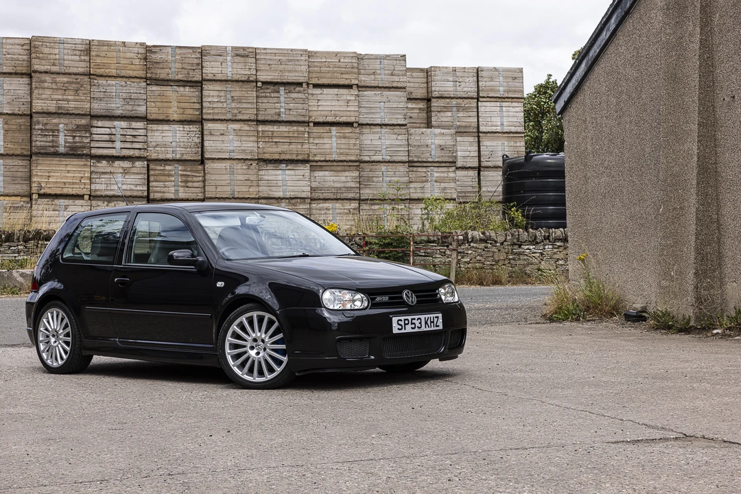 2003 Volkswagen R32 Mk4 - Image 14 of 31