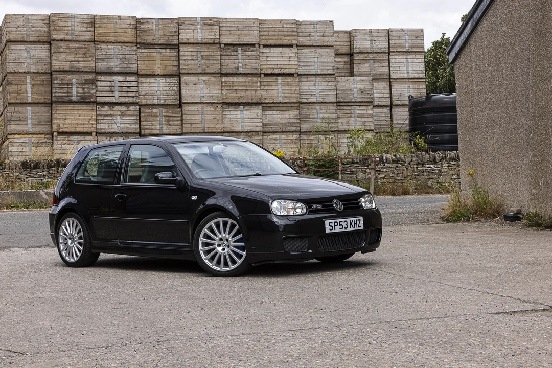2003 Volkswagen R32 Mk4 - Image 15 of 31