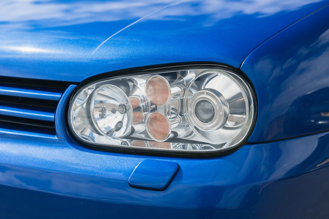 2003 Volkswagen R32 Mk4 - Image 16 of 31