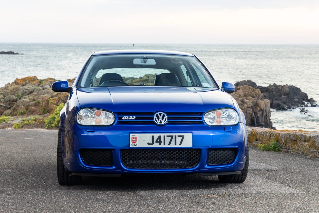 2003 Volkswagen R32 Mk4 - Image 9 of 31