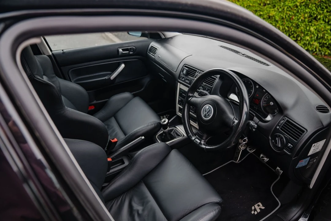 2003 Volkswagen R32 Mk4 - Image 15 of 30
