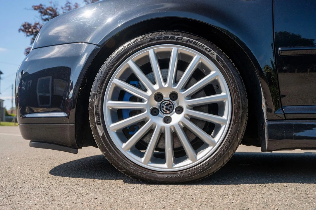 2003 Volkswagen R32 Mk4 - Image 19 of 30