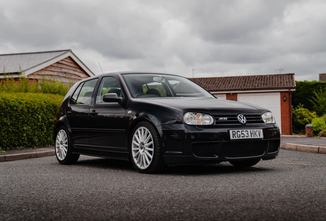 2003 Volkswagen R32 Mk4 - Image 2 of 30