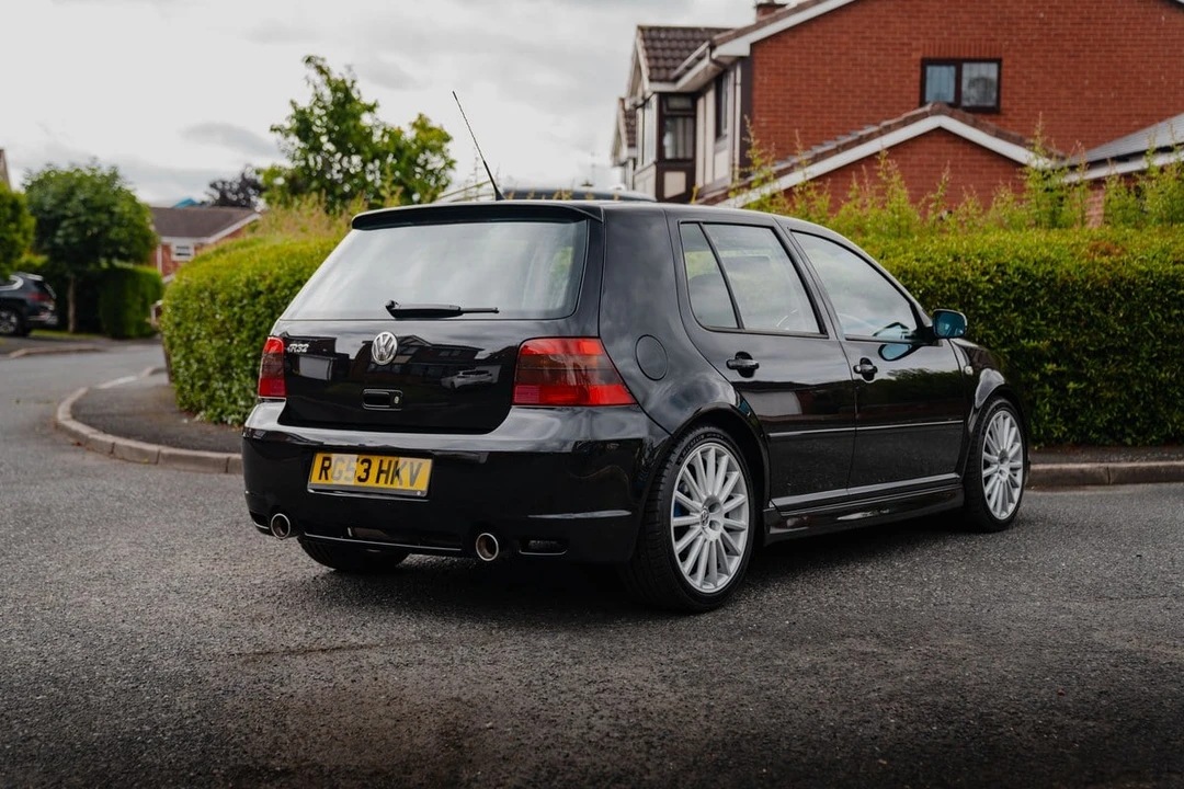 2003 Volkswagen R32 Mk4 - Image 10 of 30