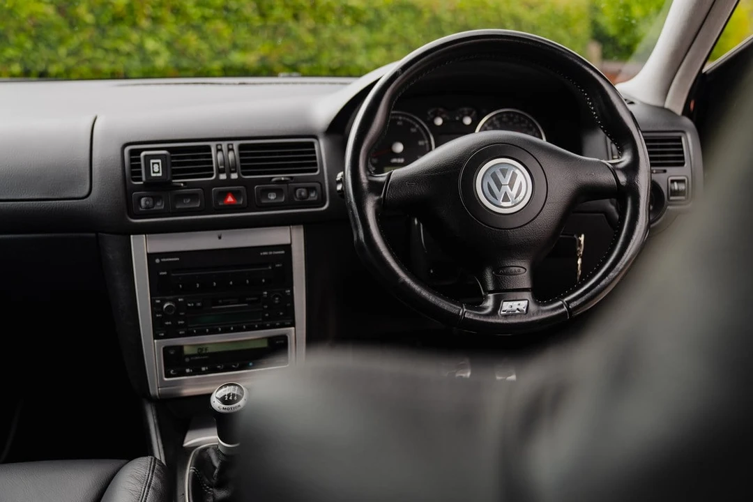 2003 Volkswagen R32 Mk4 - Image 19 of 30