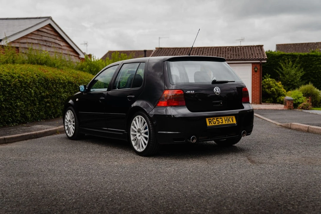 2003 Volkswagen R32 Mk4 - Image 9 of 30