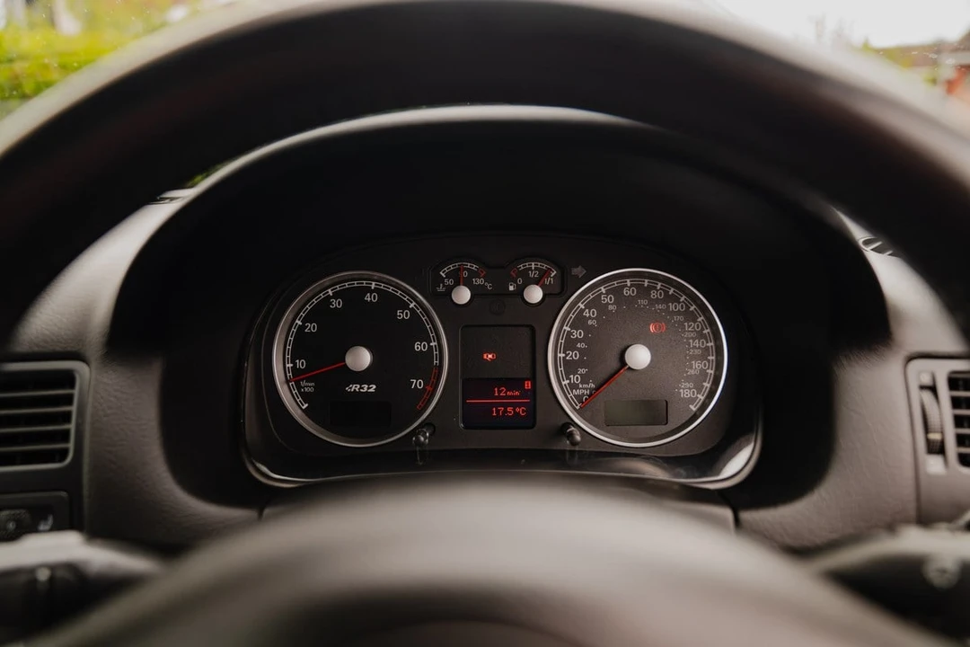 2003 Volkswagen R32 Mk4 - Image 26 of 30