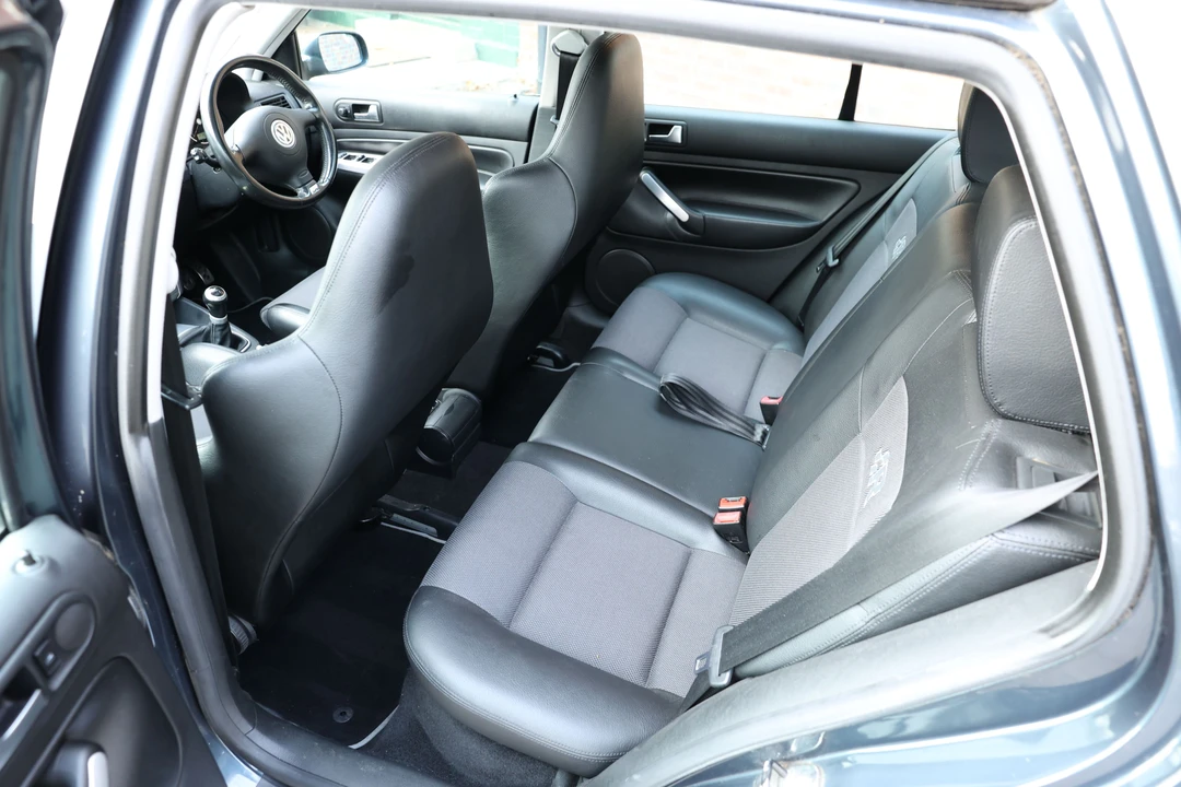2003 Volkswagen R32 Mk4 - Image 28 of 31
