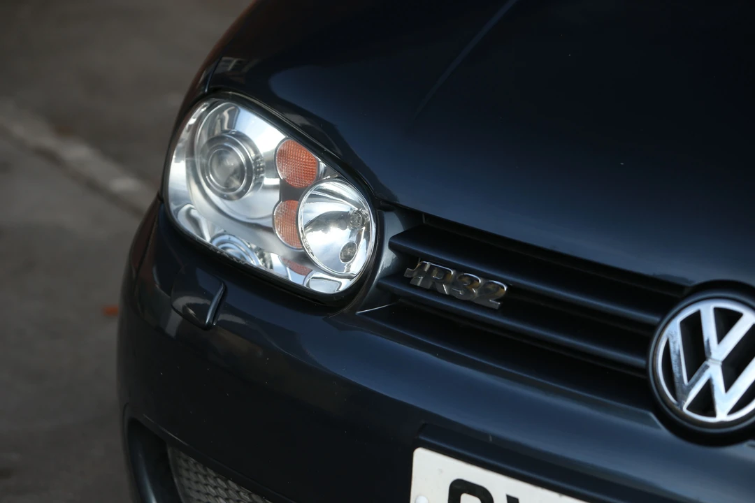 2003 Volkswagen R32 Mk4 - Image 17 of 31