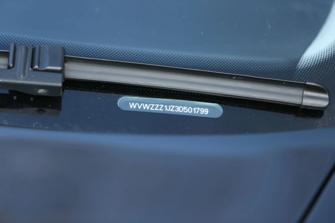 2003 Volkswagen R32 Mk4 - Image 14 of 31