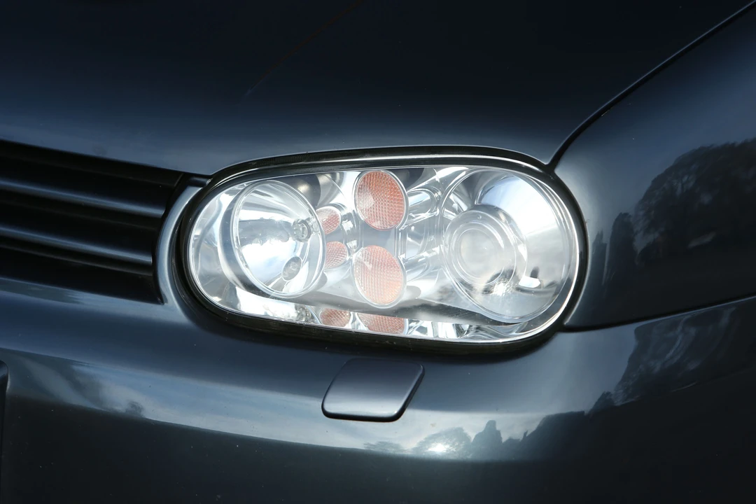 2003 Volkswagen R32 Mk4 - Image 18 of 31