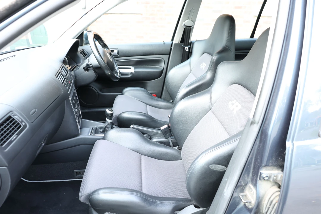 2003 Volkswagen R32 Mk4 - Image 27 of 31