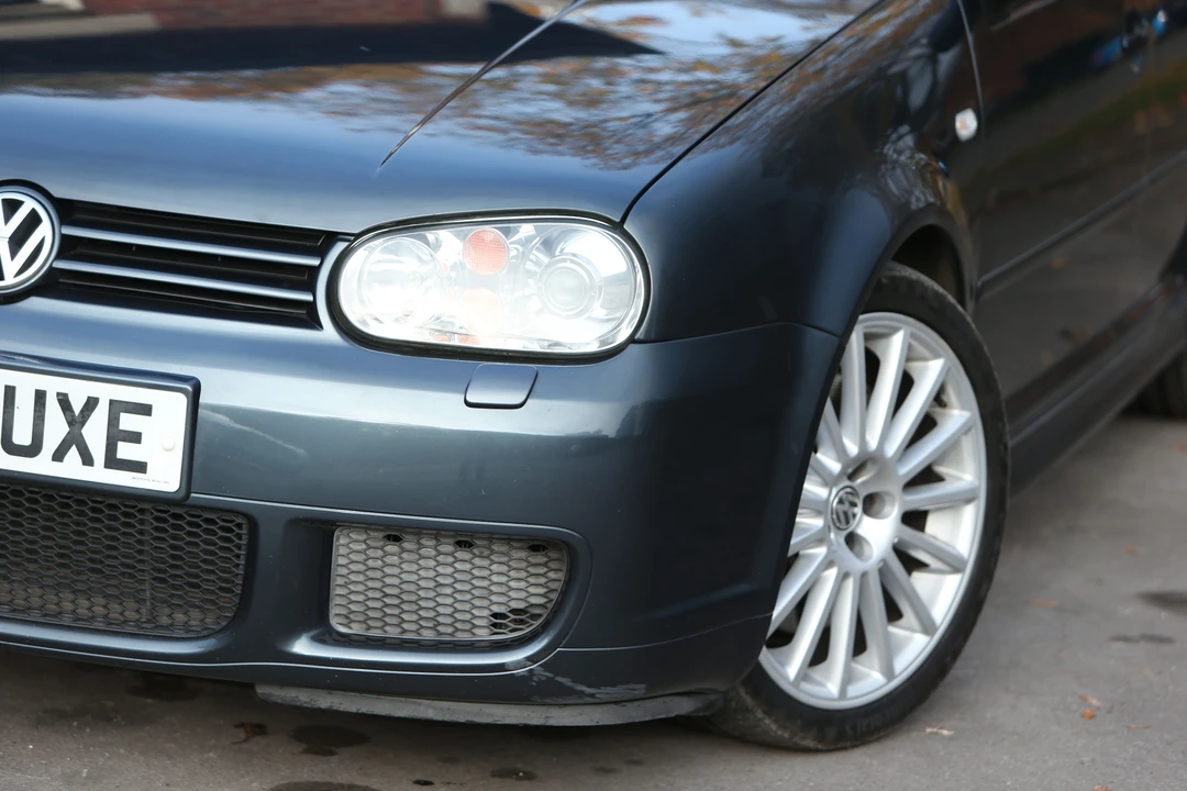 2003 Volkswagen R32 Mk4 - Image 13 of 31