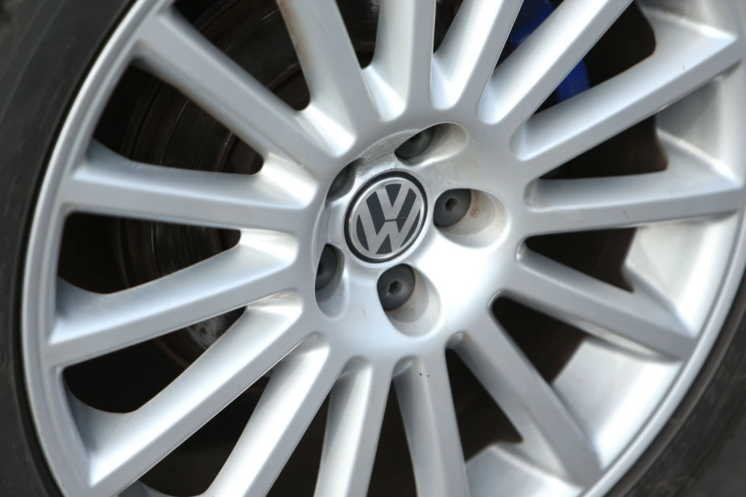 2003 Volkswagen R32 Mk4 - Image 21 of 31