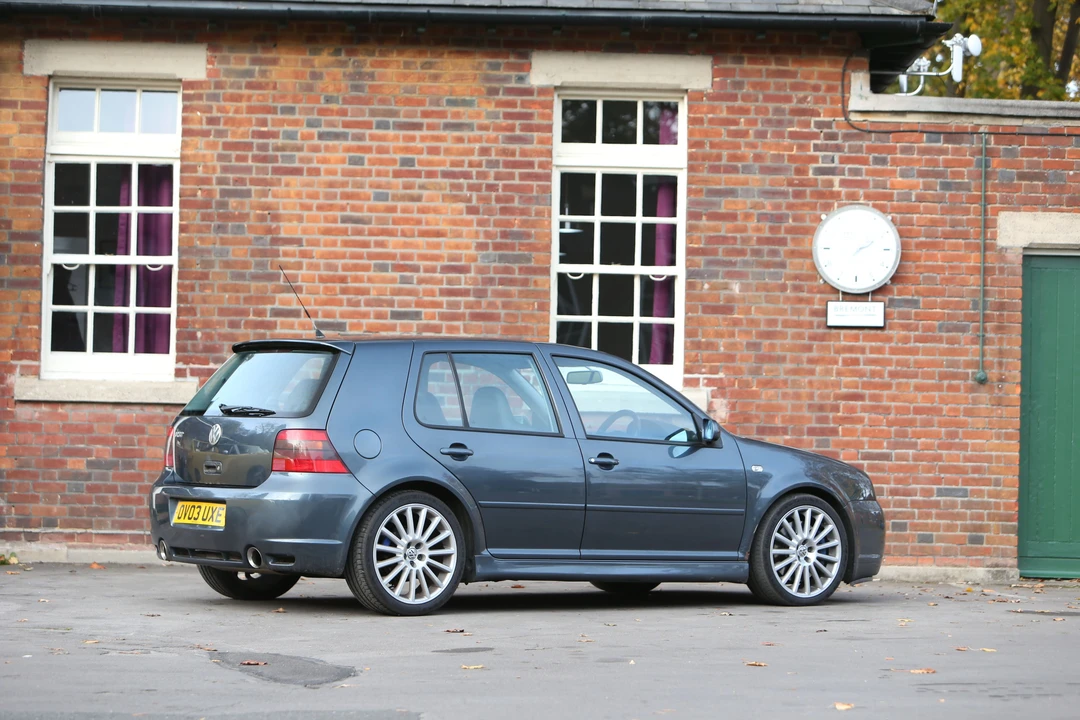 2003 Volkswagen R32 Mk4 - Image 8 of 31