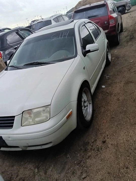 2003 Volkswagen A4 Jetta - Image 2 of 5