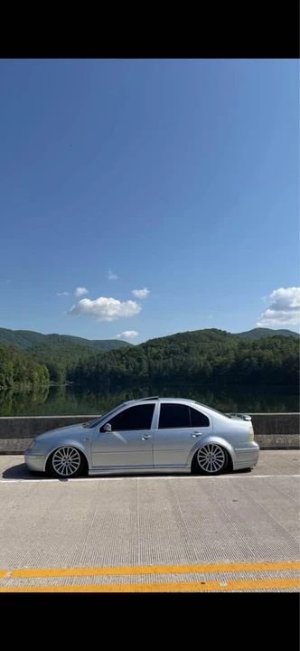 2003 Volkswagen A4 Jetta - Image 2 of 9