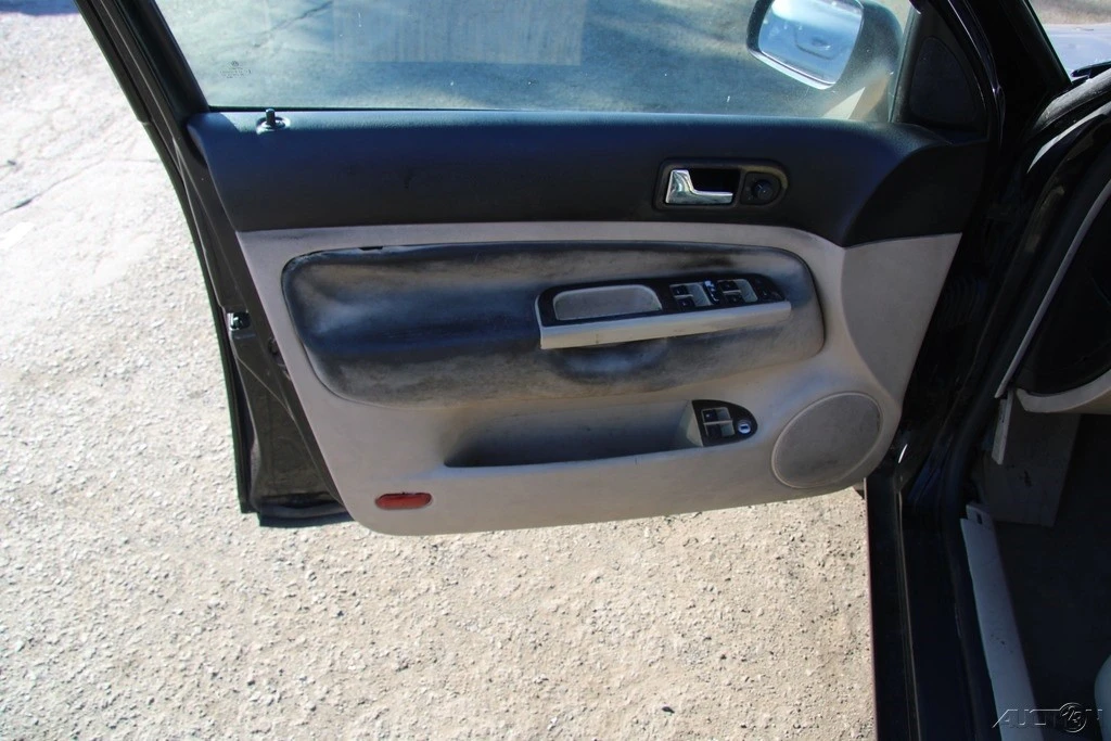 2003 Volkswagen A4 Jetta - Image 11 of 21