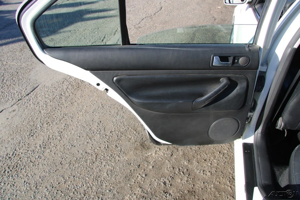 2003 Volkswagen A4 Jetta - Image 19 of 21