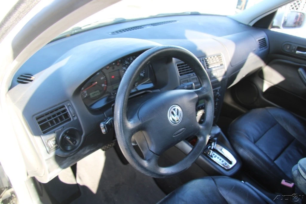 2003 Volkswagen A4 Jetta - Image 14 of 21