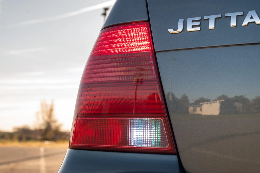 2003 Volkswagen A4 Jetta - Image 24 of 31