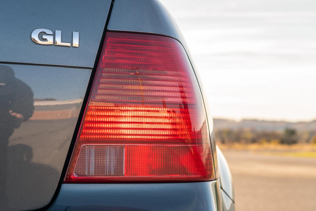 2003 Volkswagen A4 Jetta - Image 28 of 31