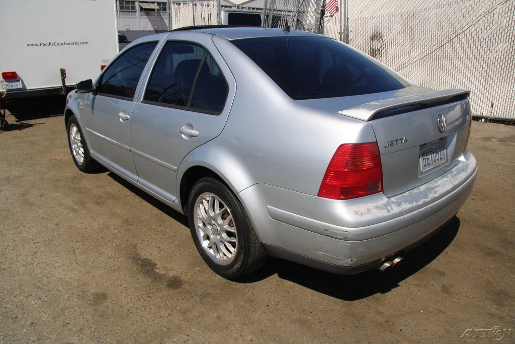 2003 Volkswagen A4 Jetta - Image 5 of 21